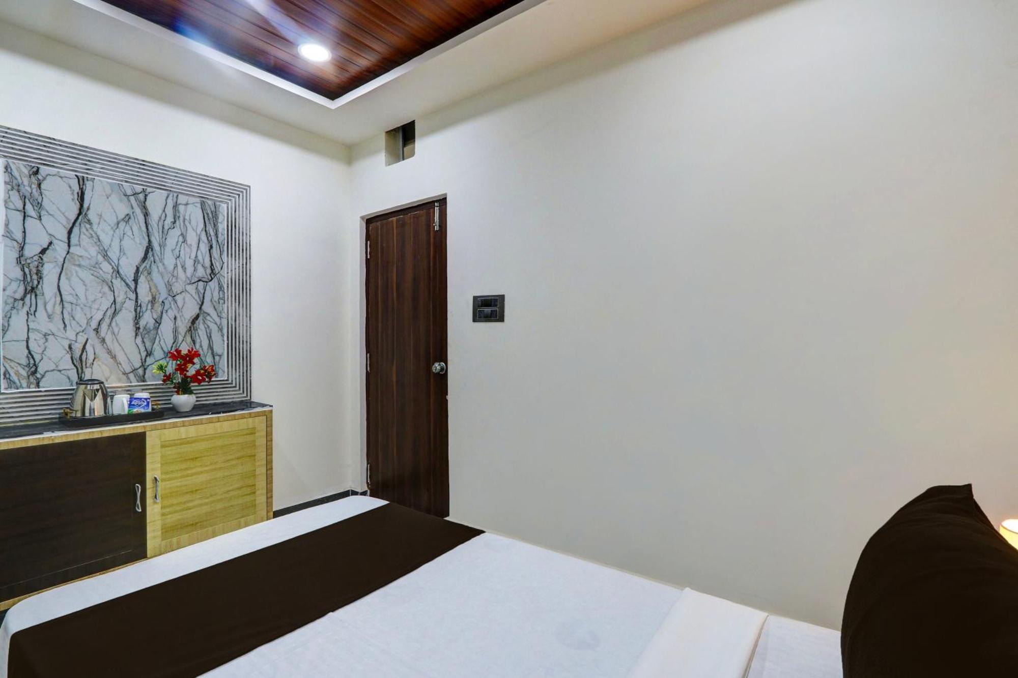 Super Collection O Gachibowli Phase 2 Near Isb Exterior foto